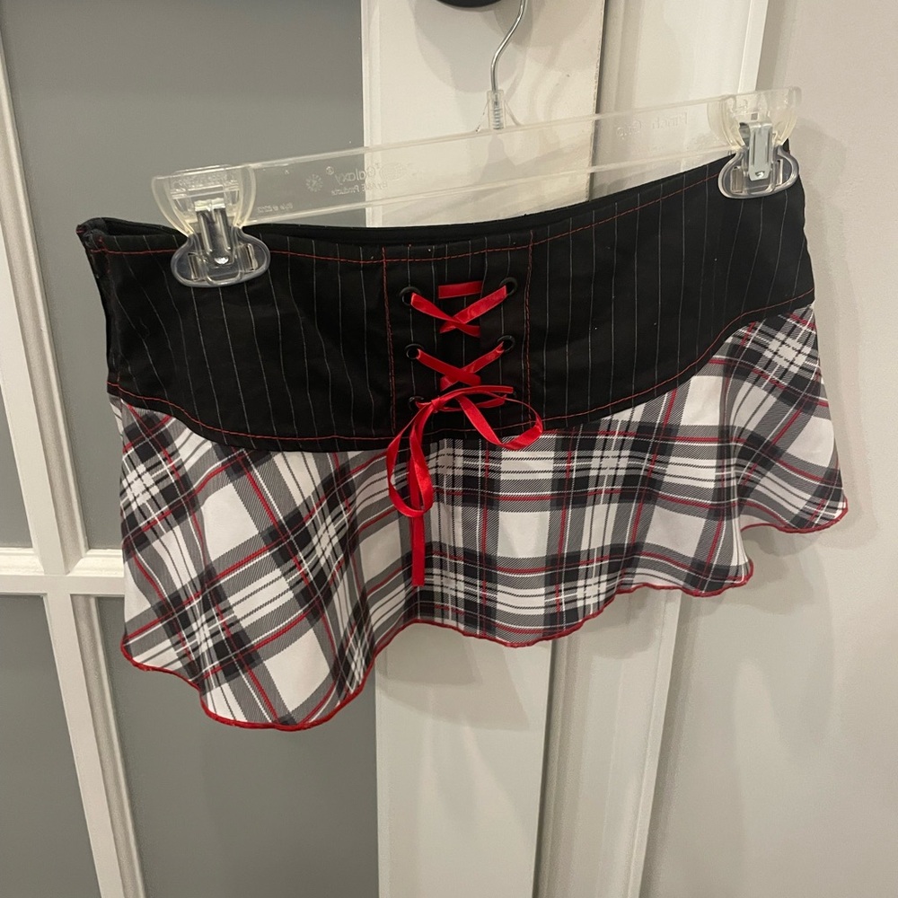 Plaid Mini Skirt with Red Accents - Picture 2 of 3